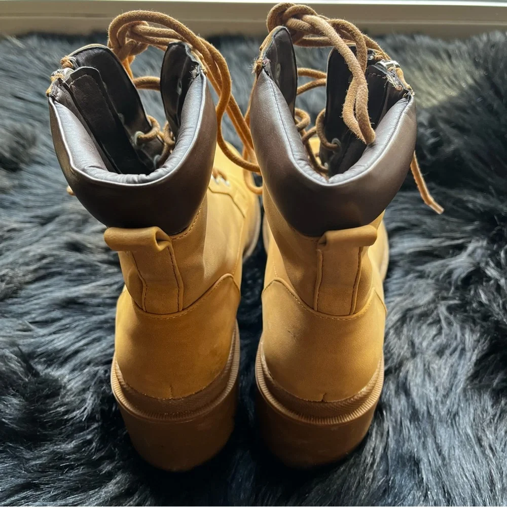 JustFab “Sebbe” Boots - Picture 6 of 8